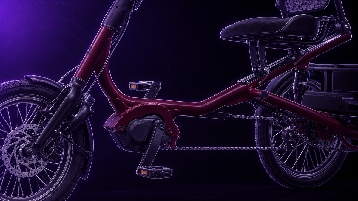 pfautec Scoobo PX mit tiefem Vorderrahmen, Bosch-Motor und Luftfederung im violetten Tretmaschine-Technikstil