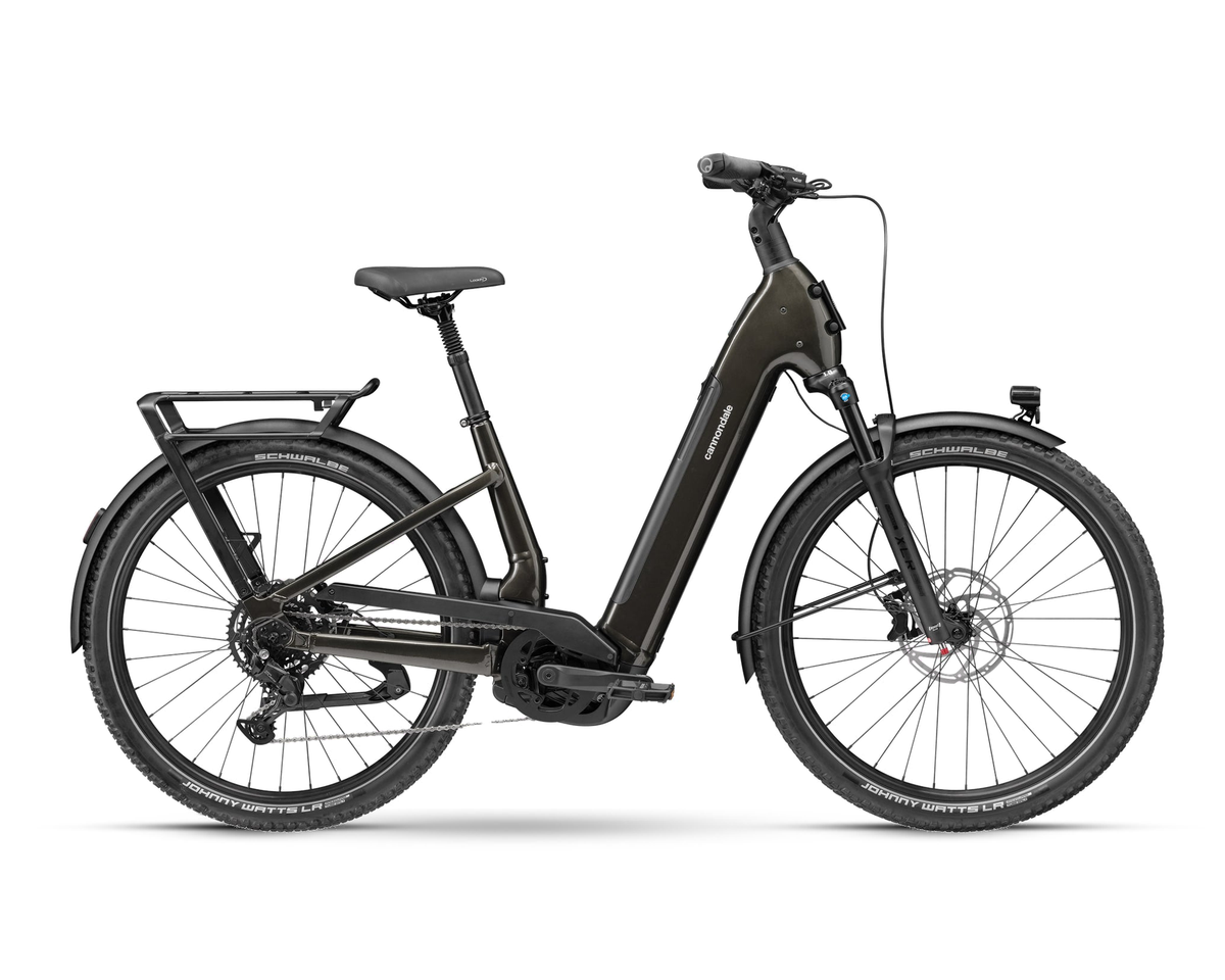 Cannondale – Tesoro 2 Low StepThru – Obsidian – 2025, Seitenansicht auf weißem Hintergrund