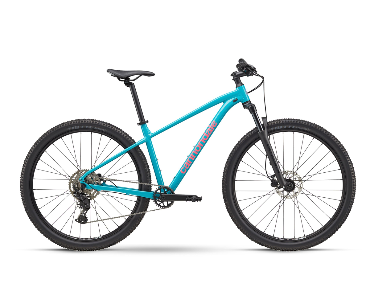 Cannondale – Trail 2 – Ion Blue – 2025, Seitenansicht auf weißem Hintergrund