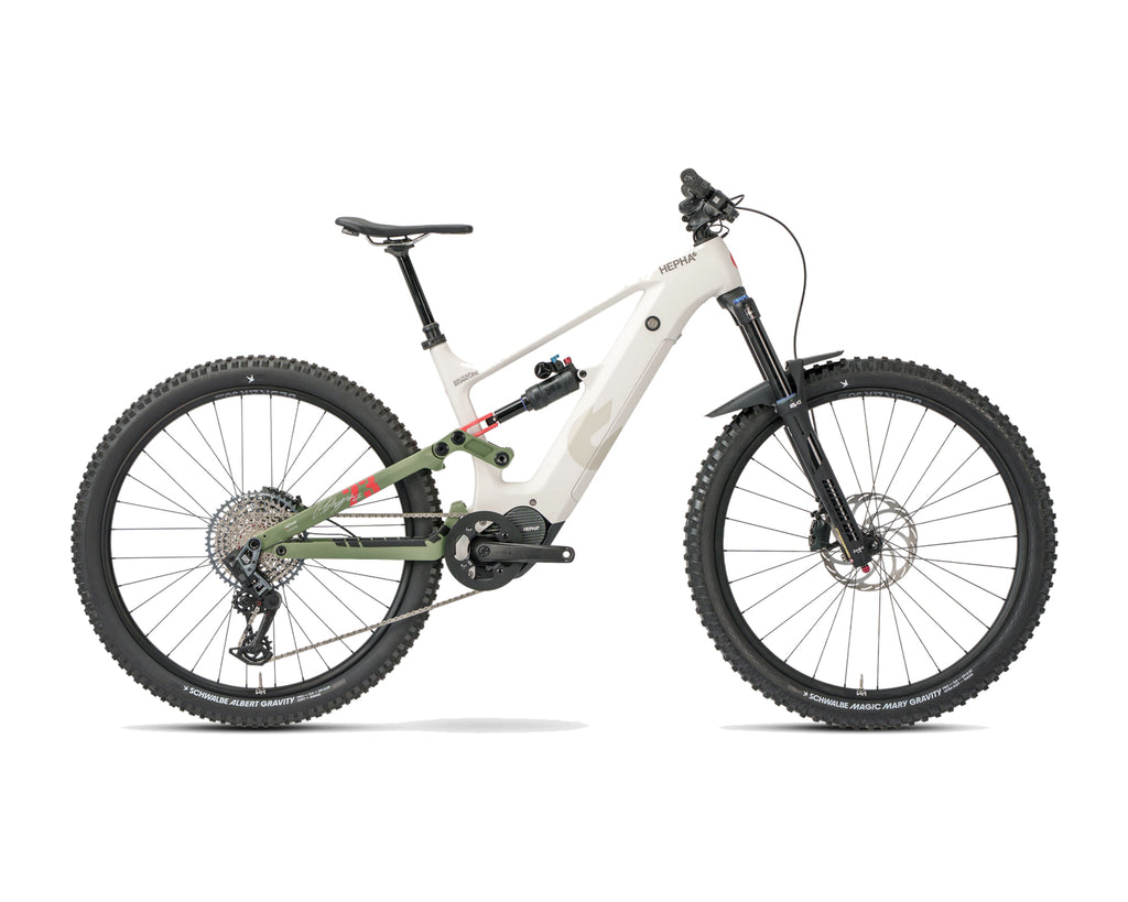 HEPHA – All Mountain 7 Carbon Tschugg Signature – Light Grey – High Step – 2026, Fahrrad, Modelljahr 2026, in Light Grey, Seitenansicht