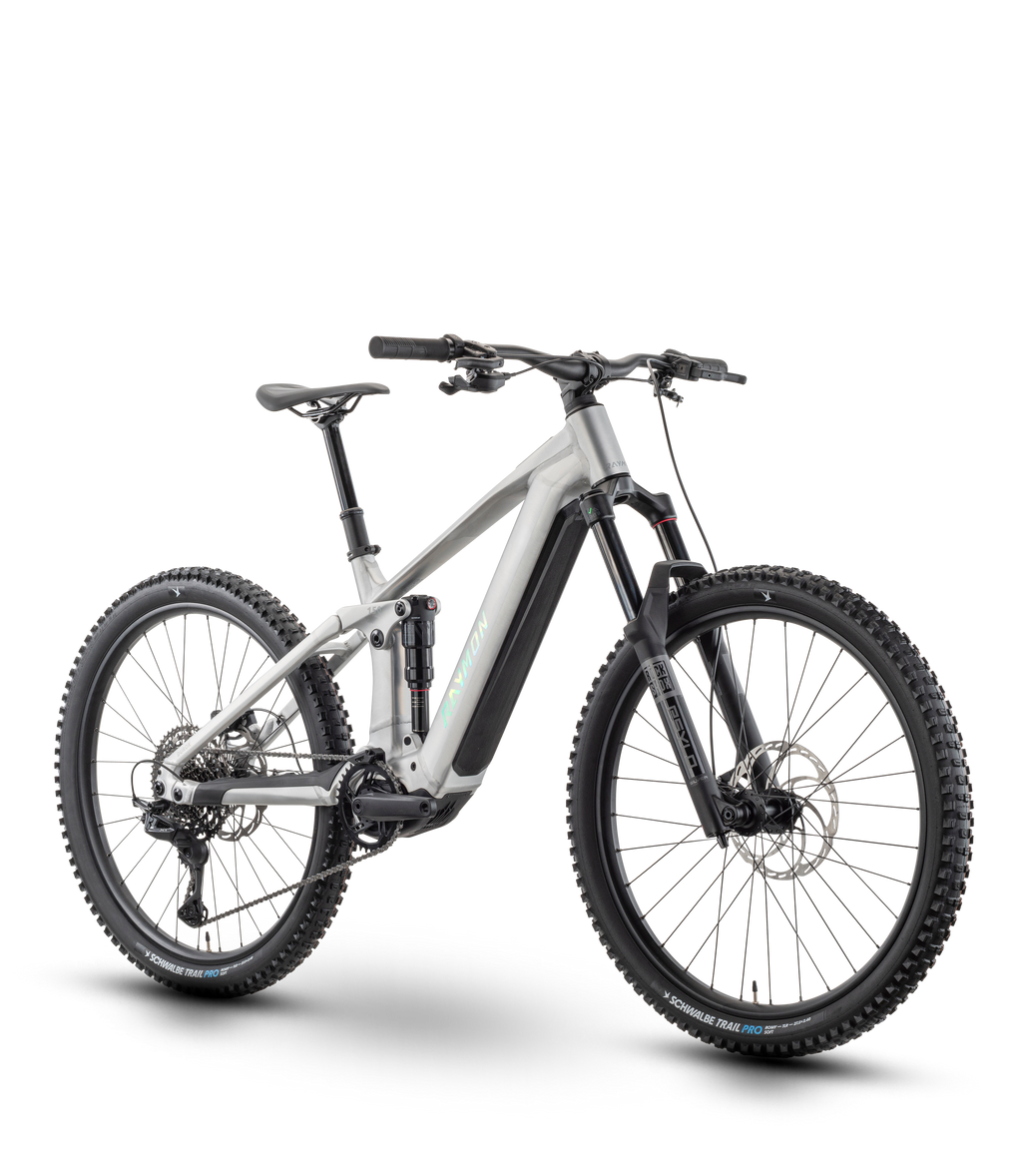 Raymon Durok Pro in raw alloy – Ansicht schräg von vorne