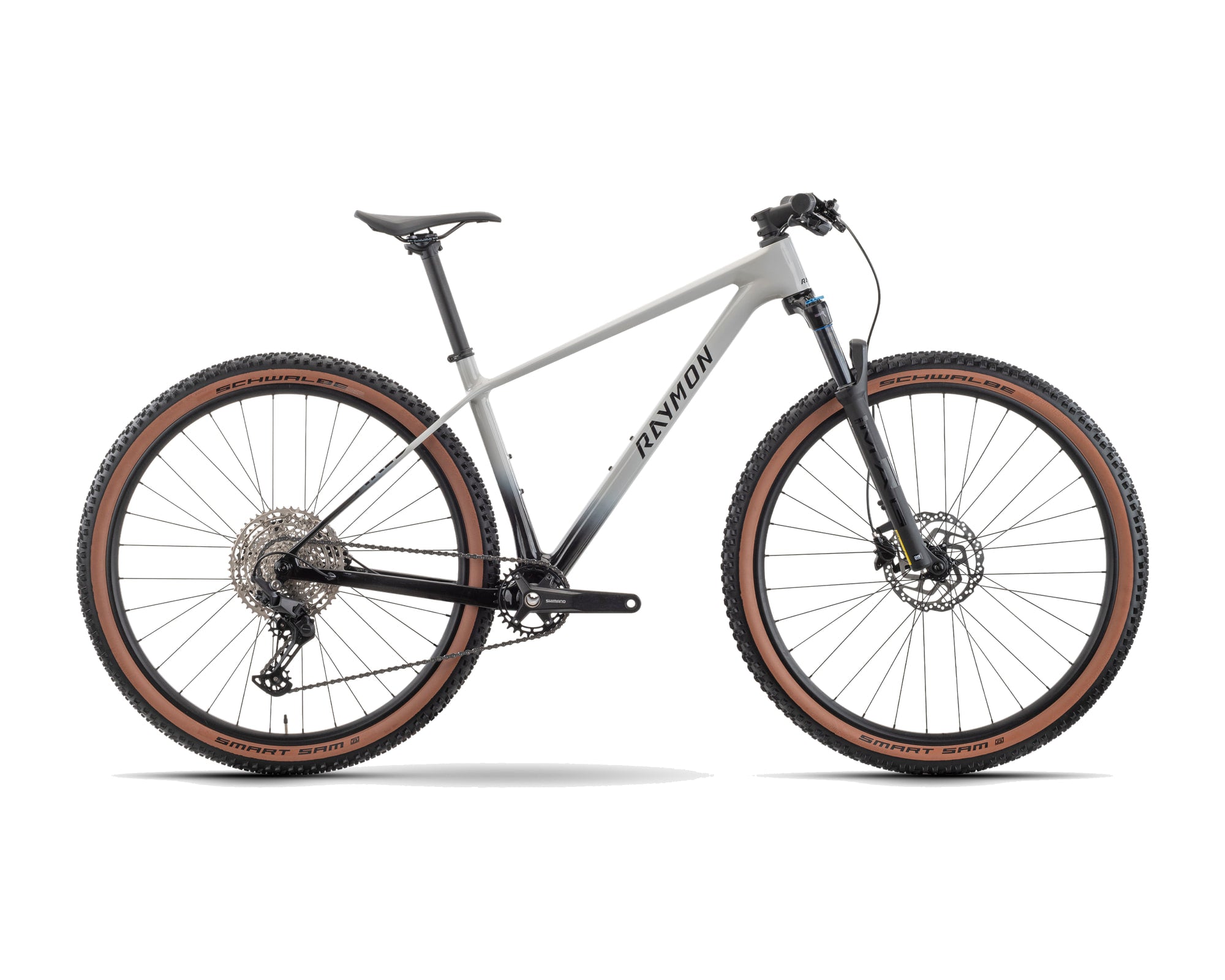 Raymon – Arid Comp – starwhite/carbon – 2027, Fahrrad, Modelljahr 2027, in starwhite/carbon, Seitenansicht