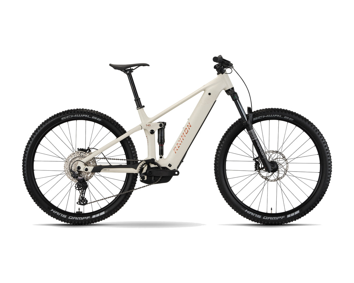 Raymon – Korak Pro – pepperwhite/copper – 2027, Fahrrad, Modelljahr 2027, in pepperwhite/copper, Seitenansicht