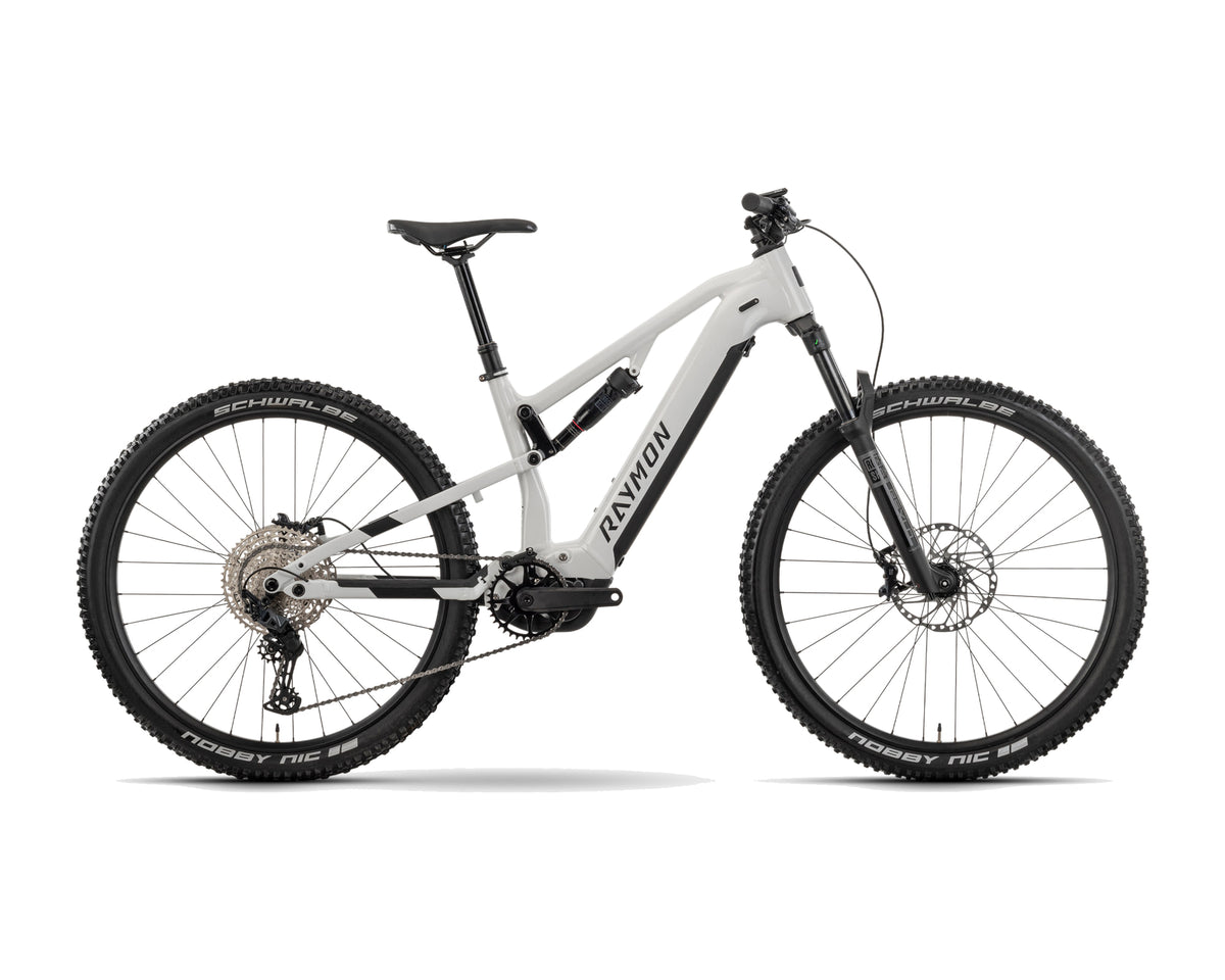 Raymon – Trailray 120 Ultra – bianco / black / silver – 2025, Fahrrad, Modelljahr 2025, in bianco / black / silver, Seitenansicht