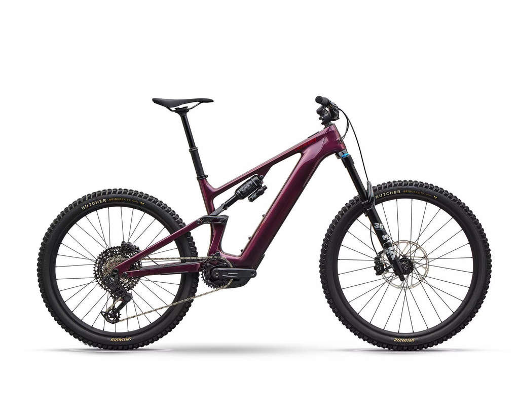 Specialized Turbo Levo 4 Comp 2027 - Gloss Bordeaux Metallic / Ruby Metallic, Seitenansicht auf weißem Hintergrund