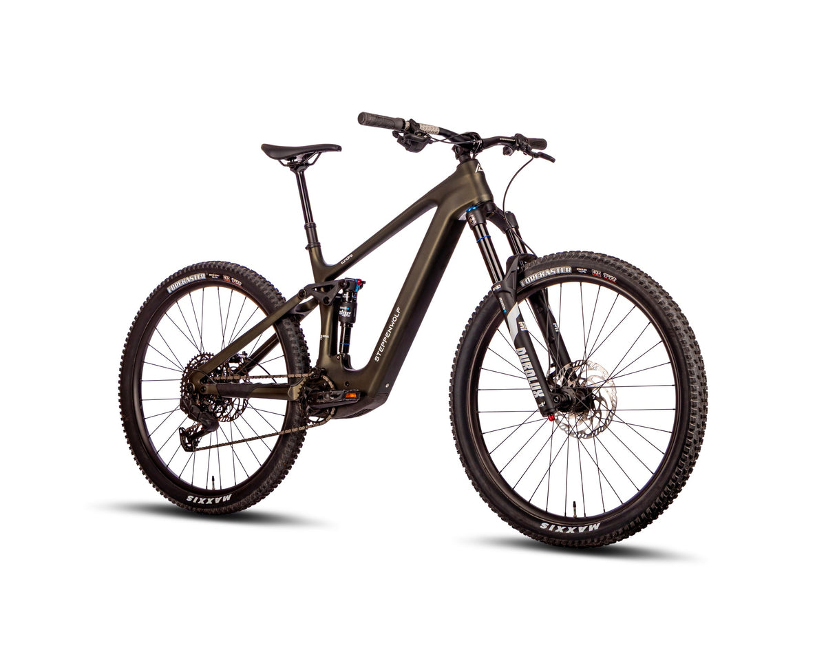 Steppenwolf Tundra 9 Moss Green – Schrägansicht, Herstelleroriginal